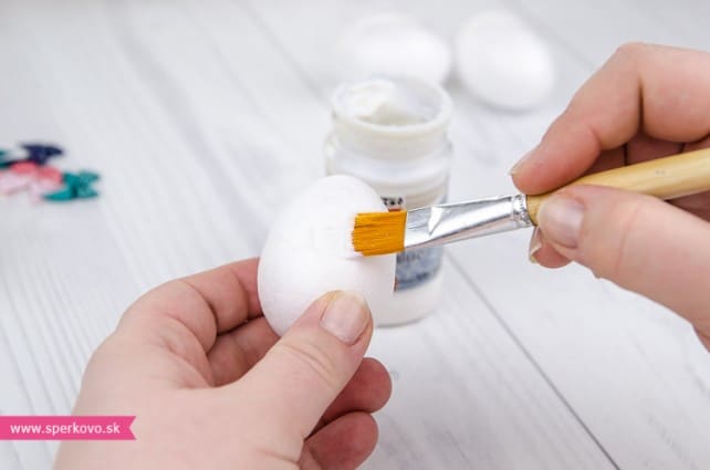 kreativny-navod-na-velkonocne-obmotavane-vajicka-2