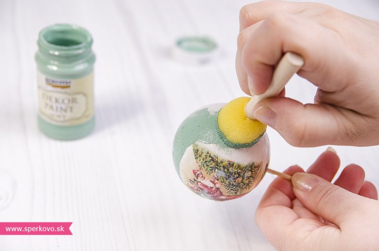 Decoupage technika na polystyrénové ozdoby s použitím ryžového papiera